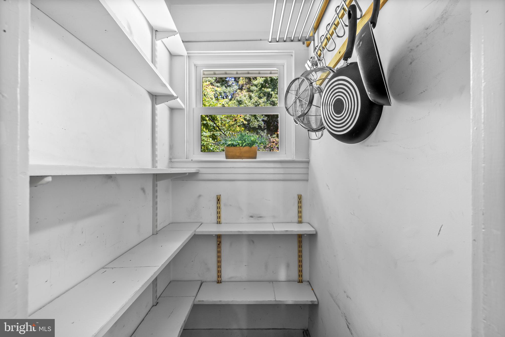 LAURAVILLE HISTORIC DISTRICT - Residential