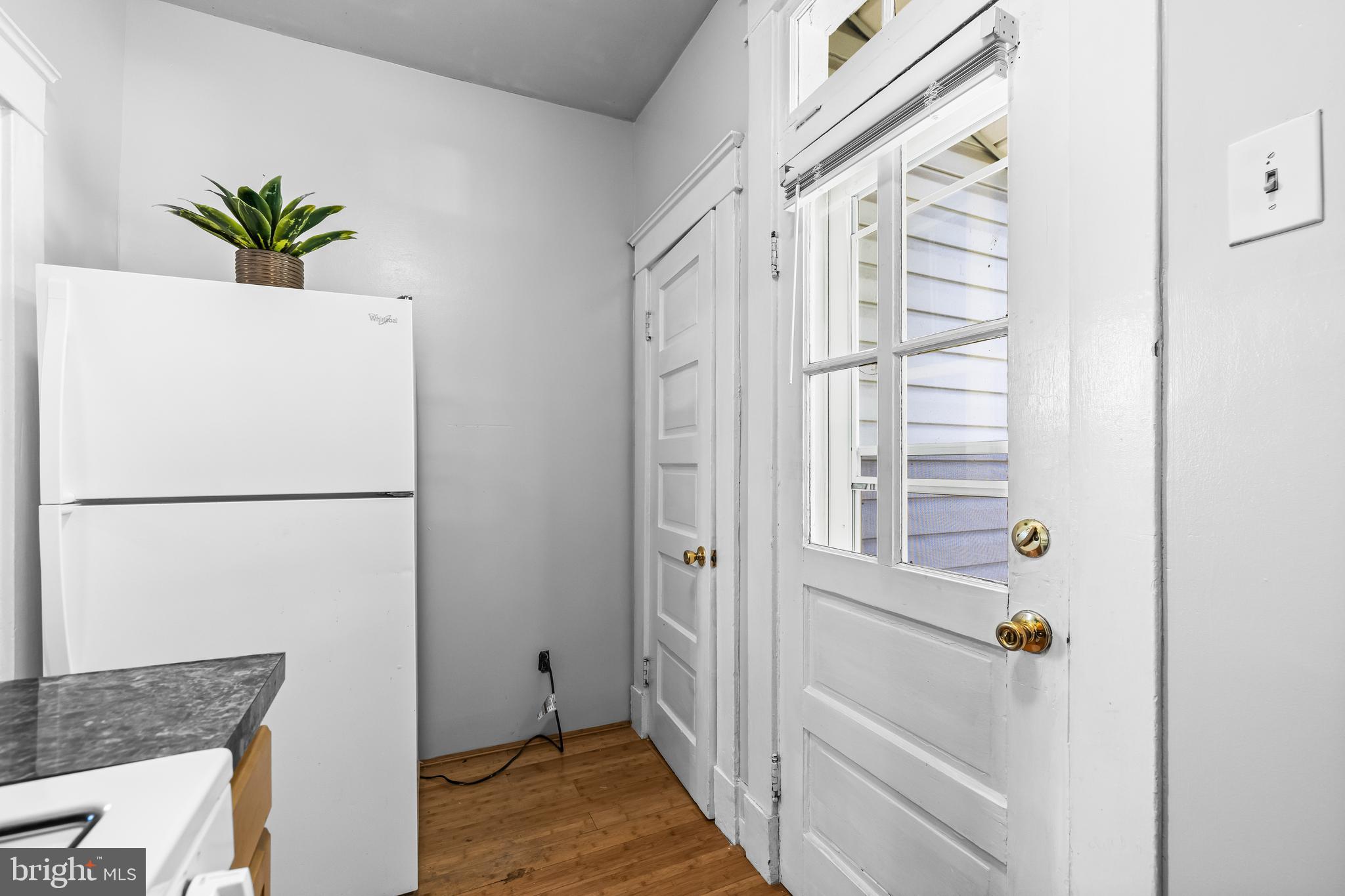 LAURAVILLE HISTORIC DISTRICT - Residential