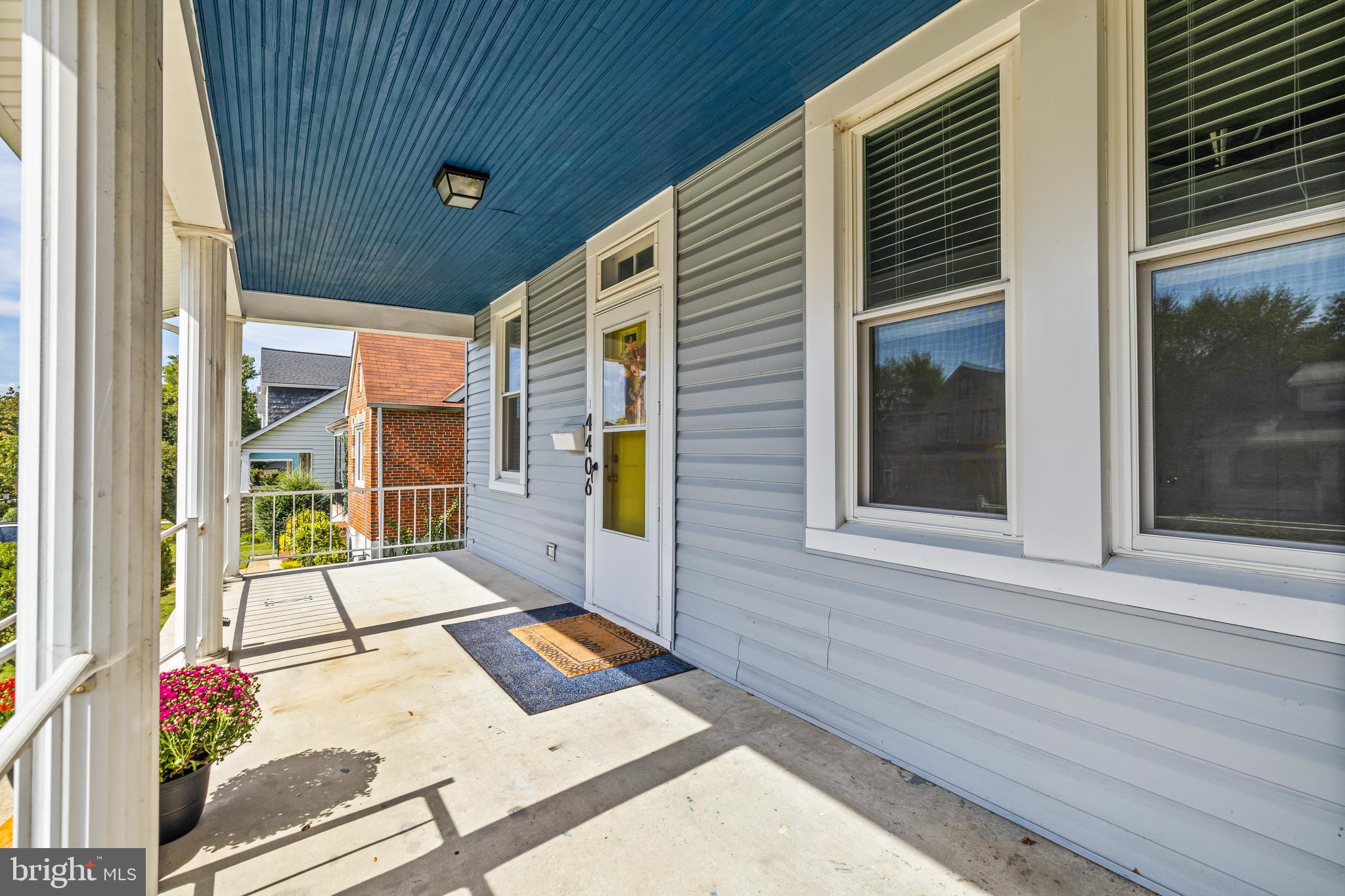 LAURAVILLE HISTORIC DISTRICT - Residential