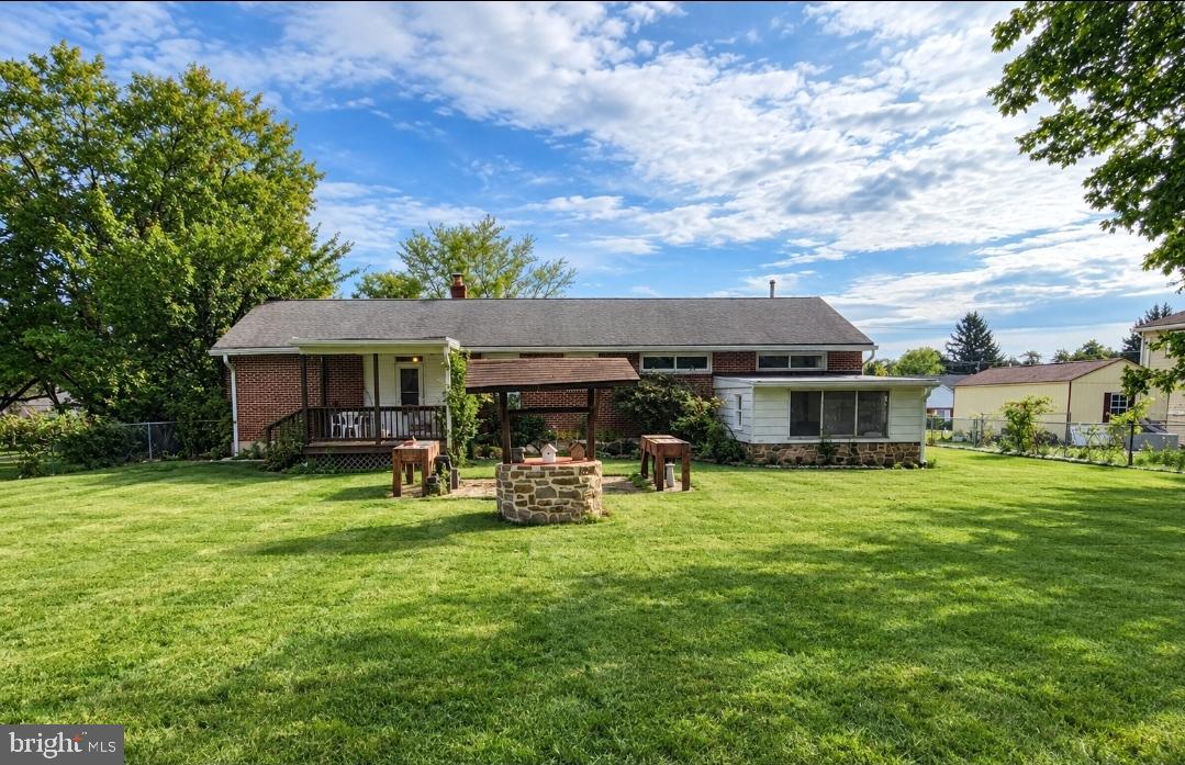 1184 FAIRMONT DRIVE