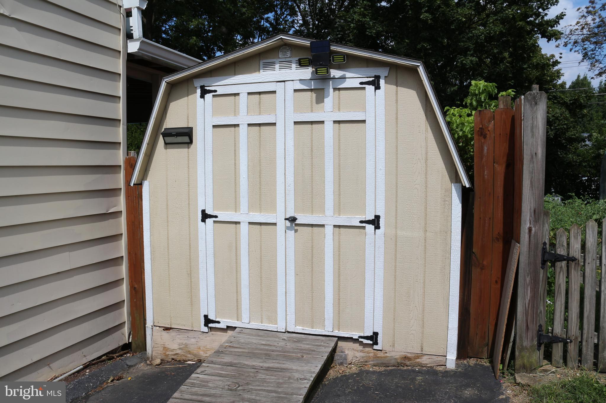 HAMILTON PARK - Residential