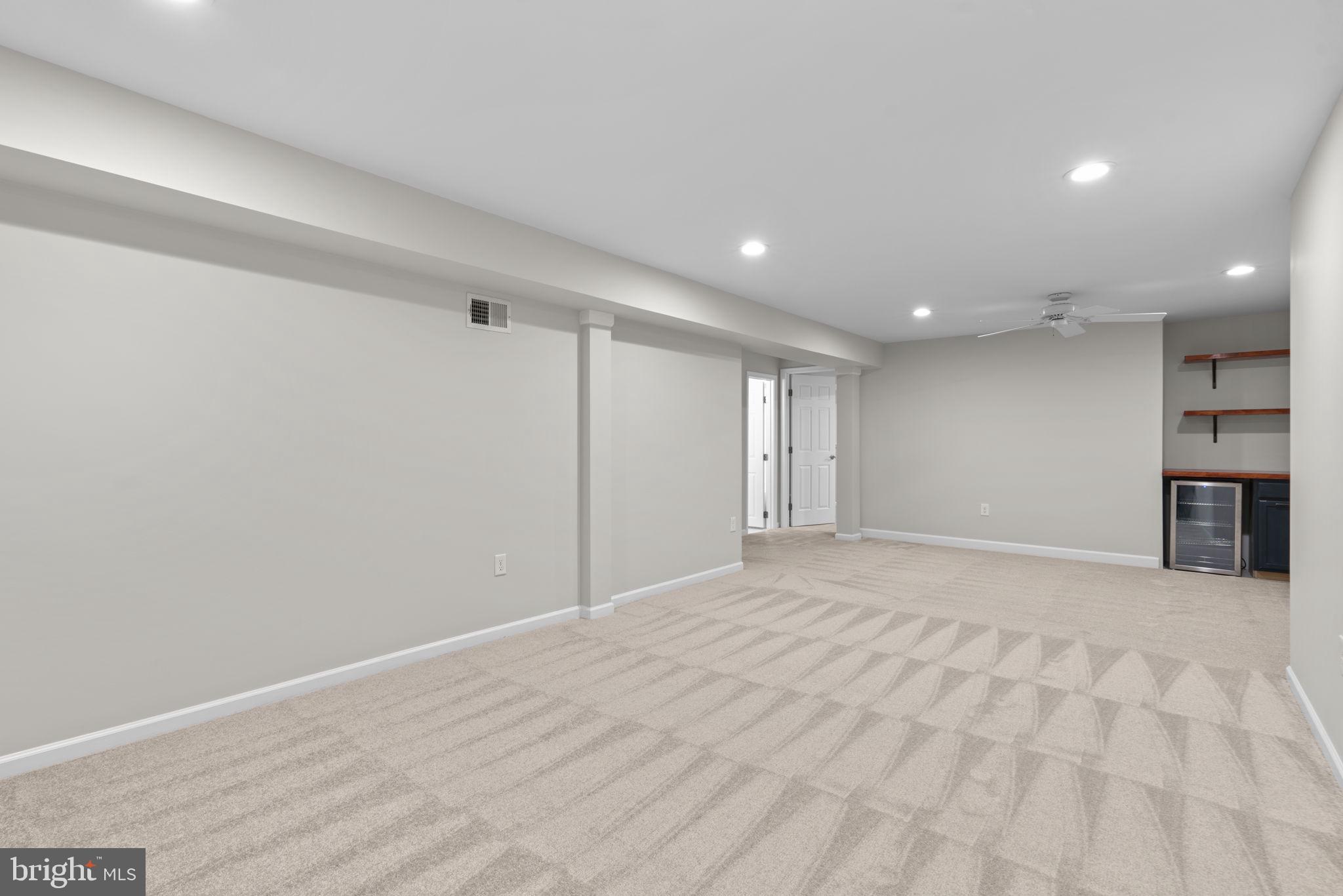 RIDGEFIELD - Residential