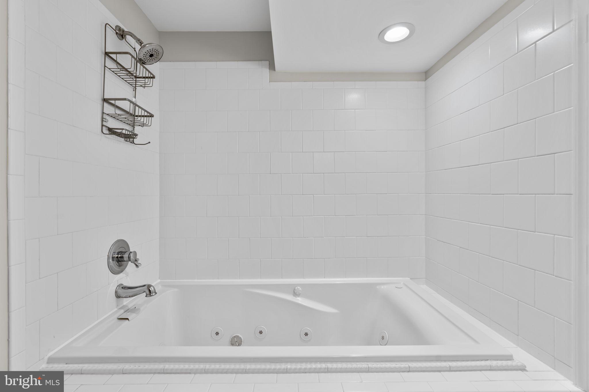 RIDGEFIELD - Residential