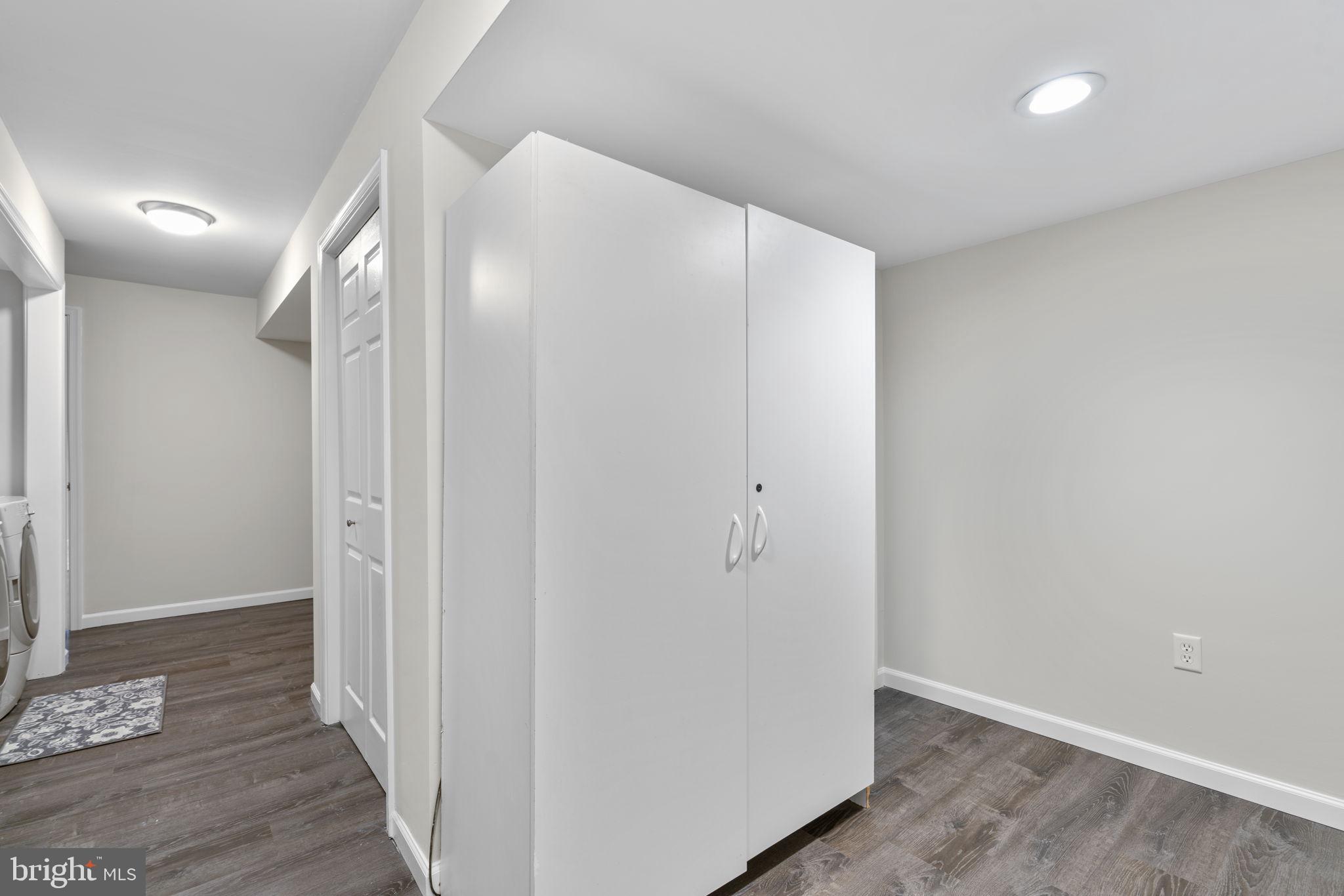 RIDGEFIELD - Residential