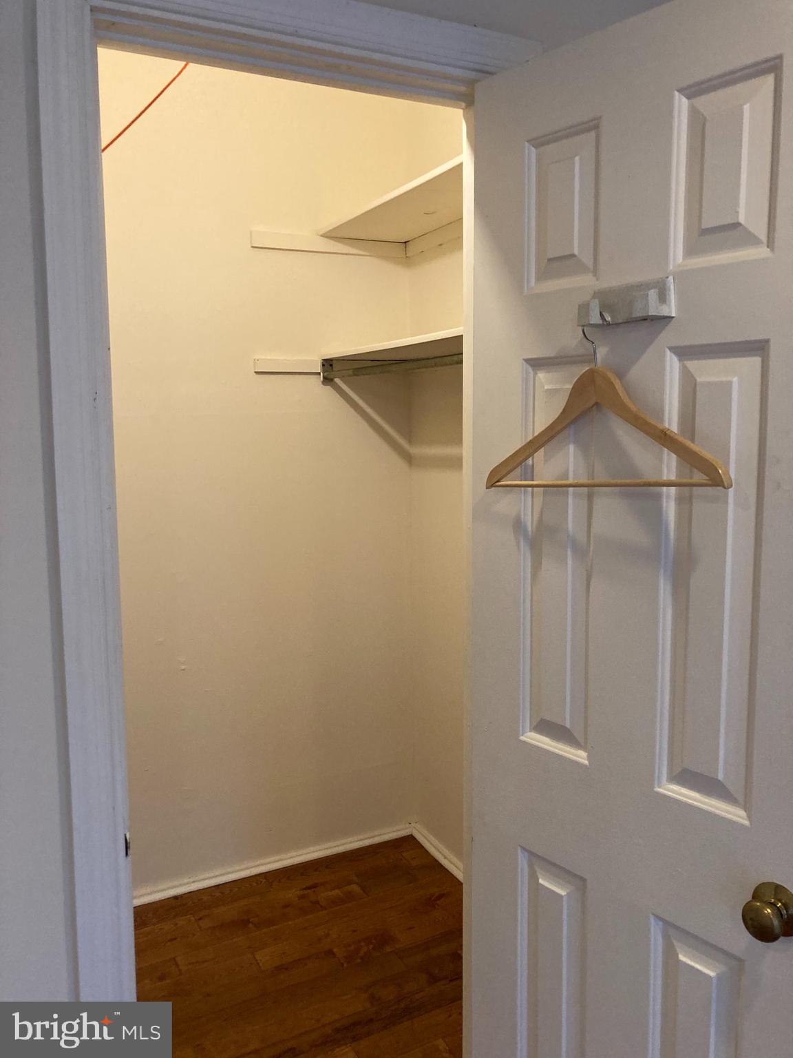 QUEEN VILLAGE - Residential Lease