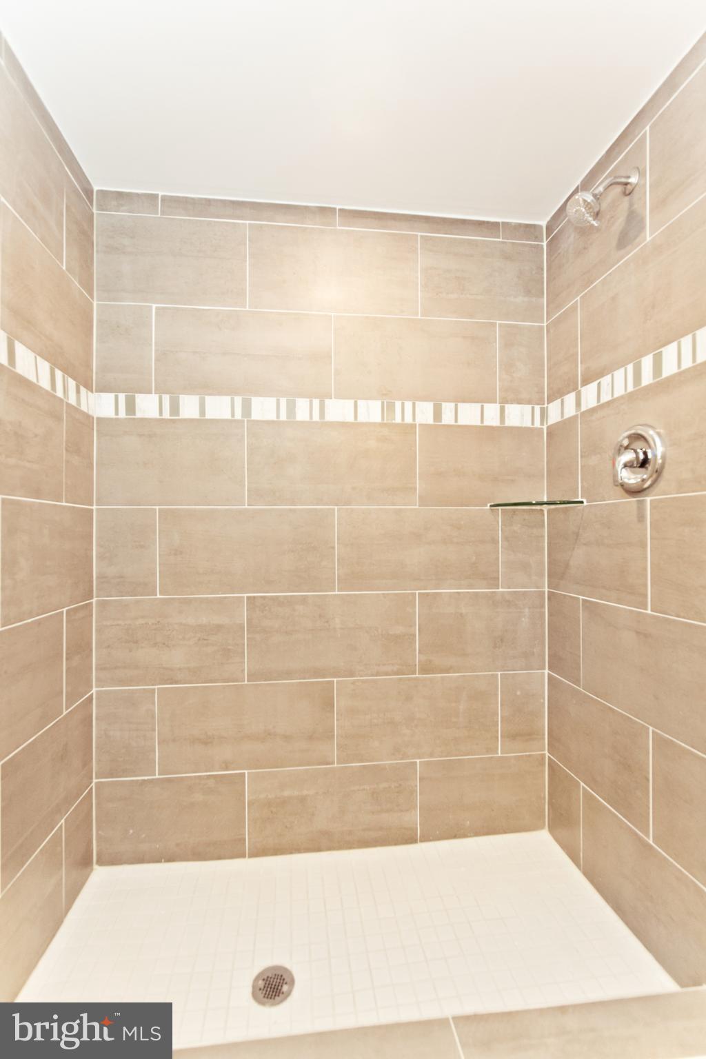 ROSE HILL FARMS - Residential