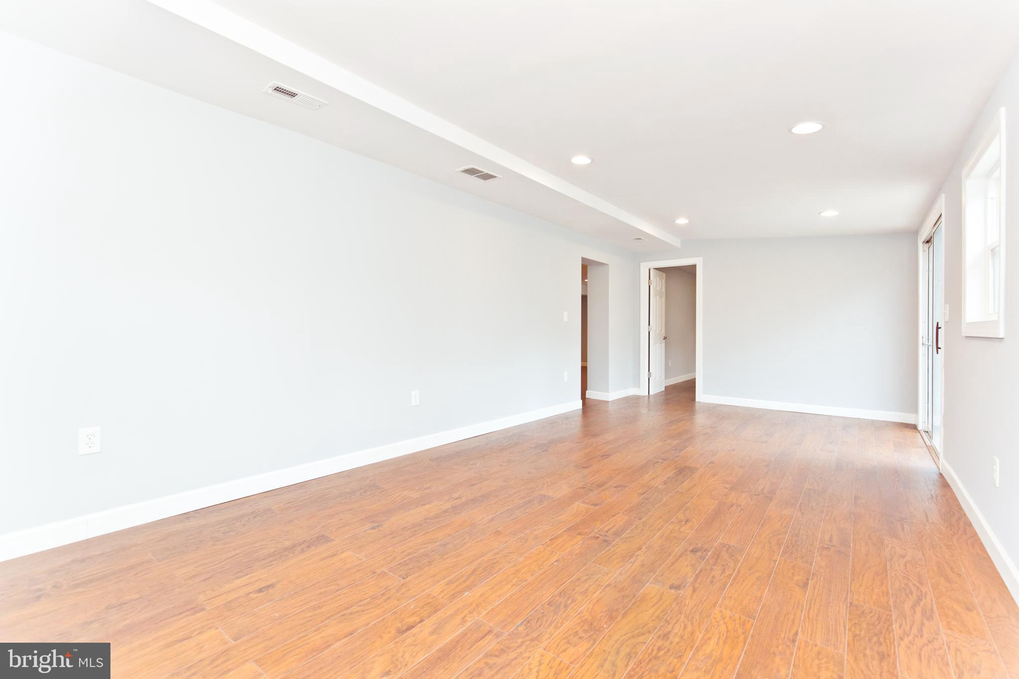 ROSE HILL FARMS - Residential