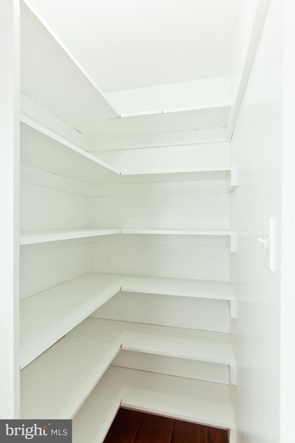 ROSE HILL FARMS - Residential