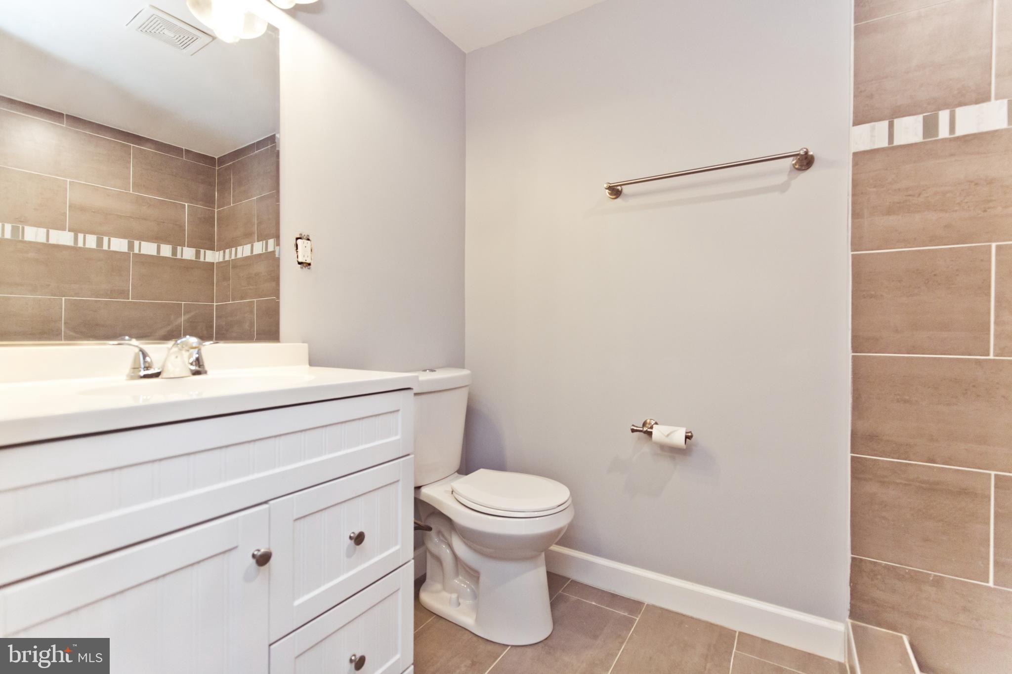 ROSE HILL FARMS - Residential