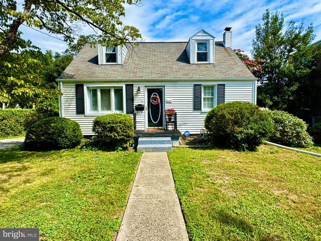 Photo of 441 E Jefferson Street, MEDIA, PA 19063 (MLS # PADE2098240)