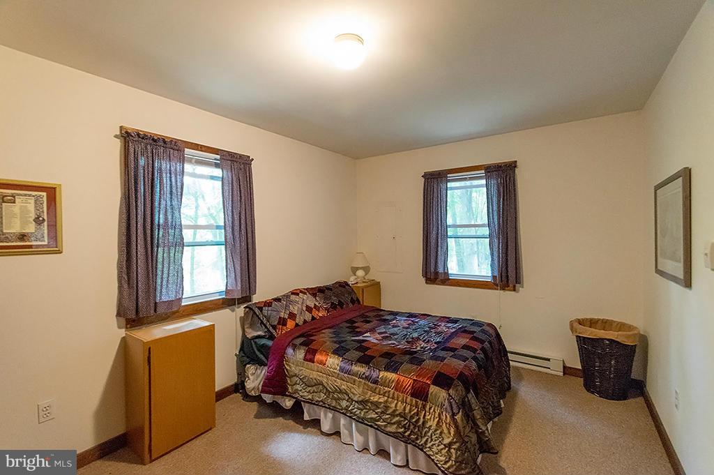 ROUSE MOUNTAIN - Residential