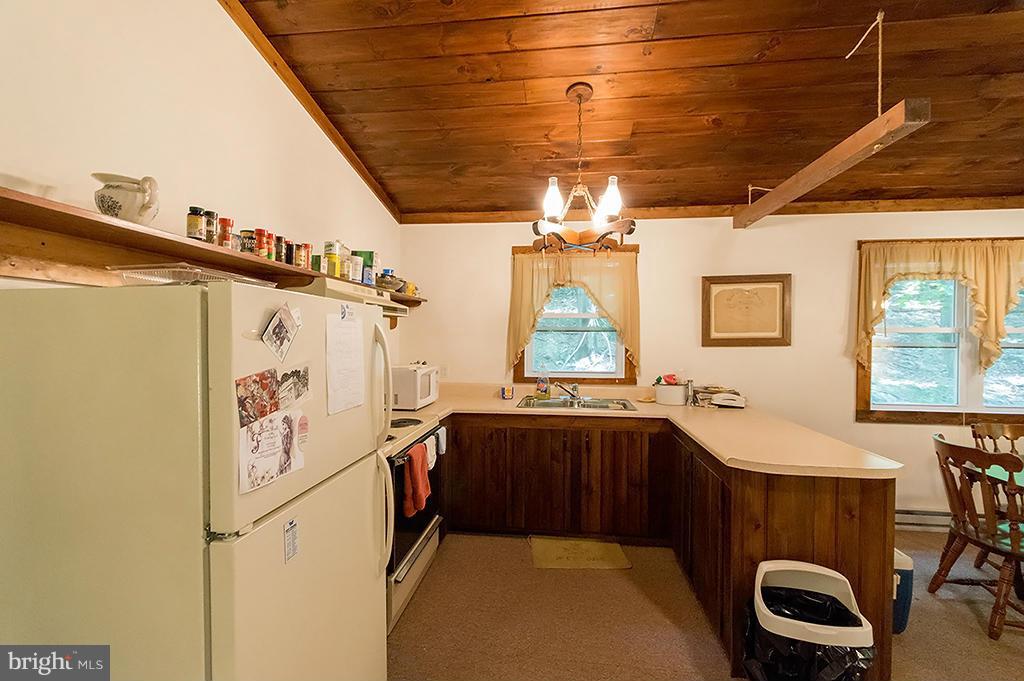 ROUSE MOUNTAIN - Residential