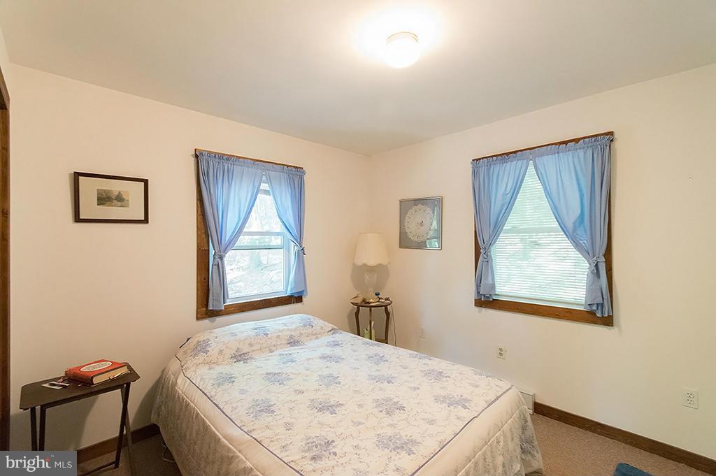 ROUSE MOUNTAIN - Residential