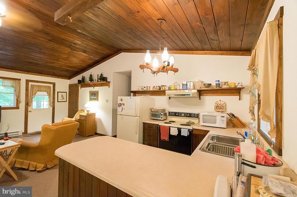 ROUSE MOUNTAIN - Residential