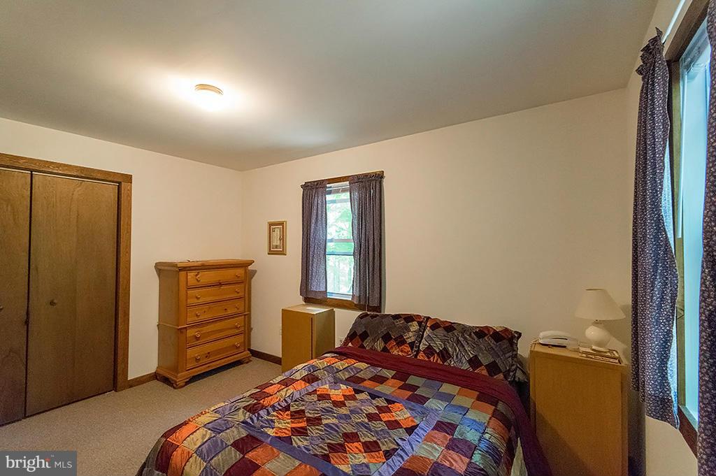 ROUSE MOUNTAIN - Residential