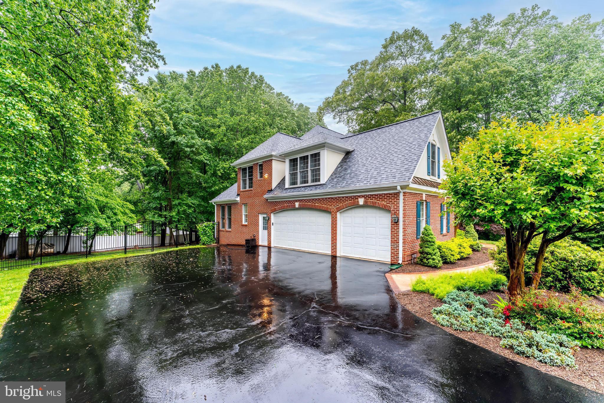 FAIRFAX FARMS - Residential