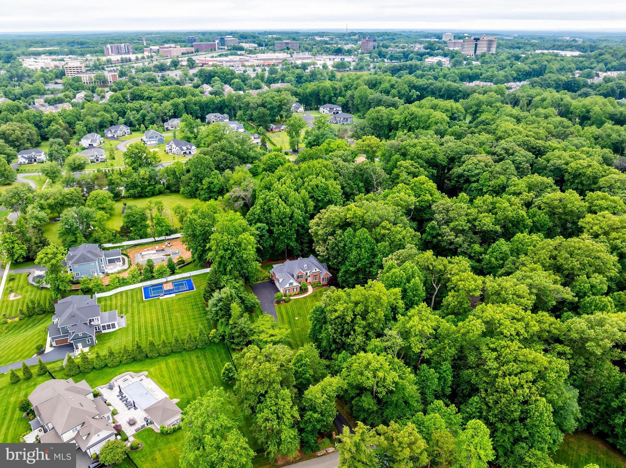 FAIRFAX FARMS - Residential