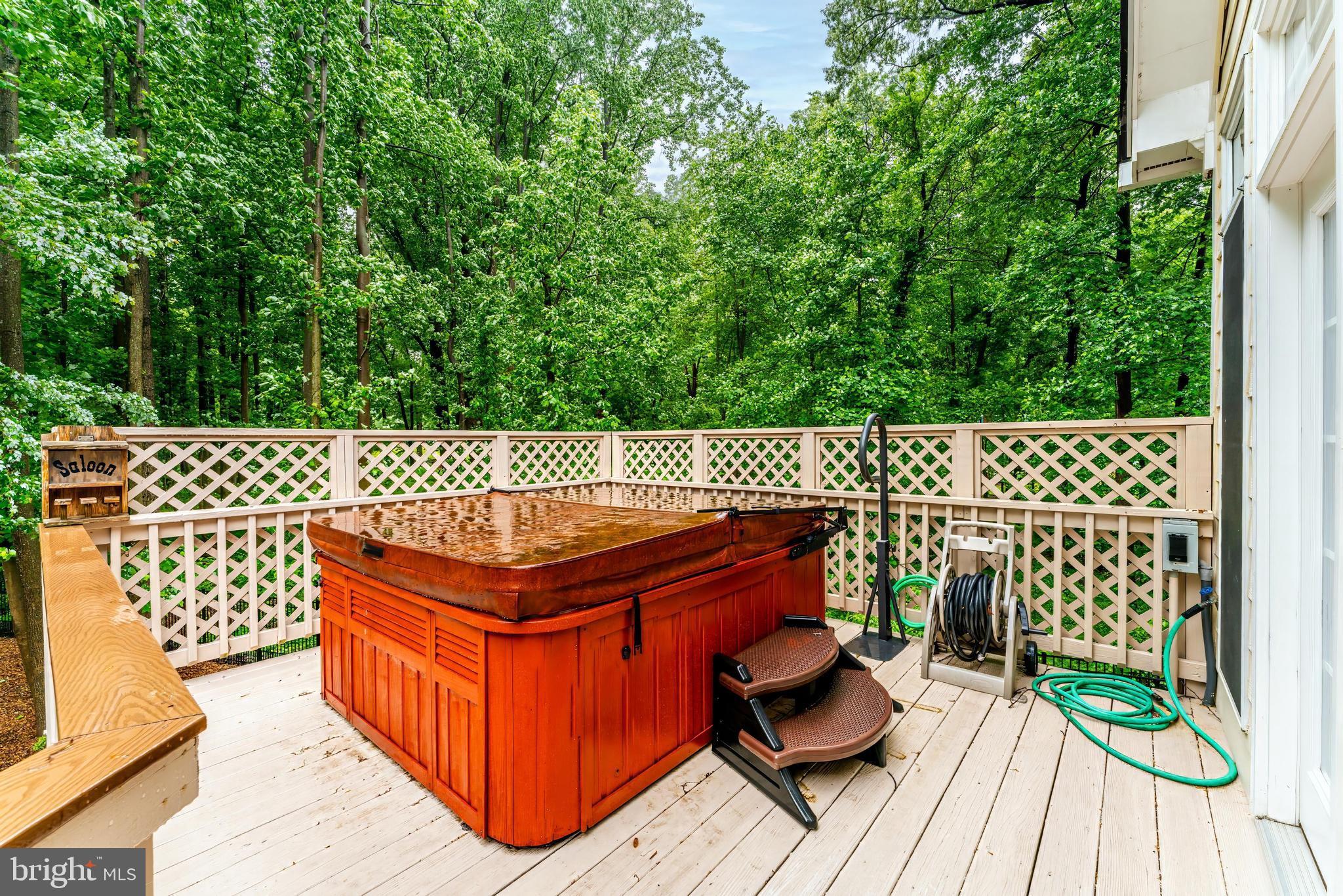 FAIRFAX FARMS - Residential