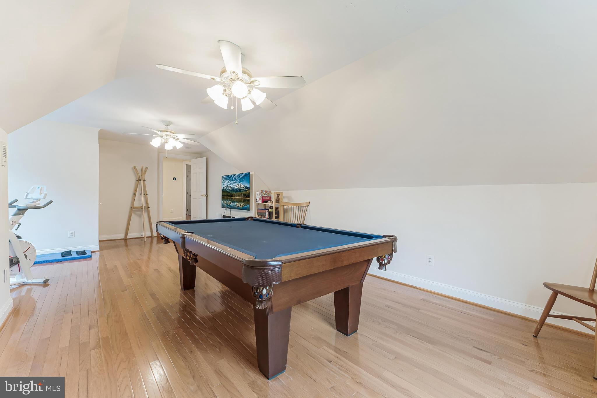 FAIRFAX FARMS - Residential