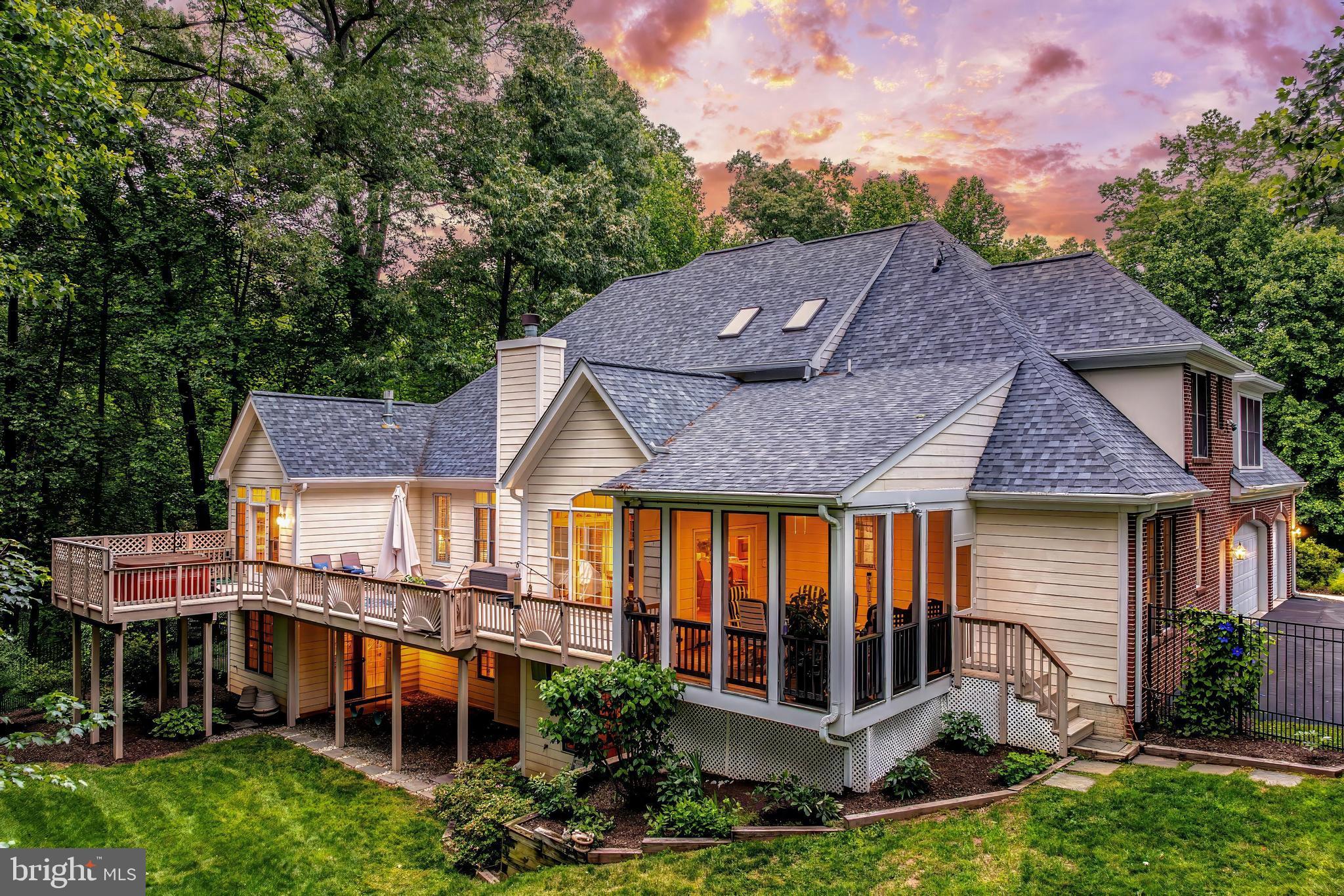 FAIRFAX FARMS - Residential