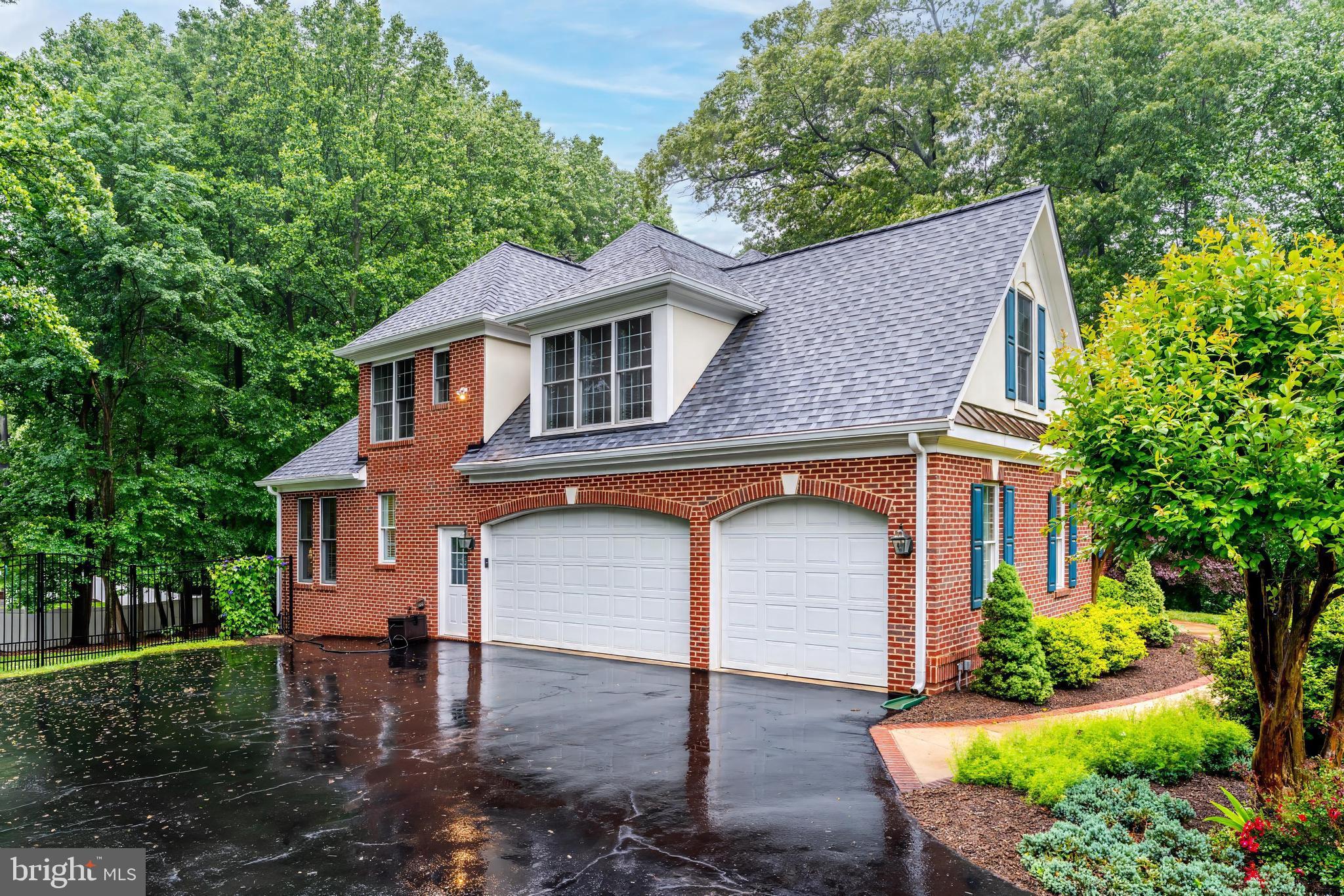 FAIRFAX FARMS - Residential