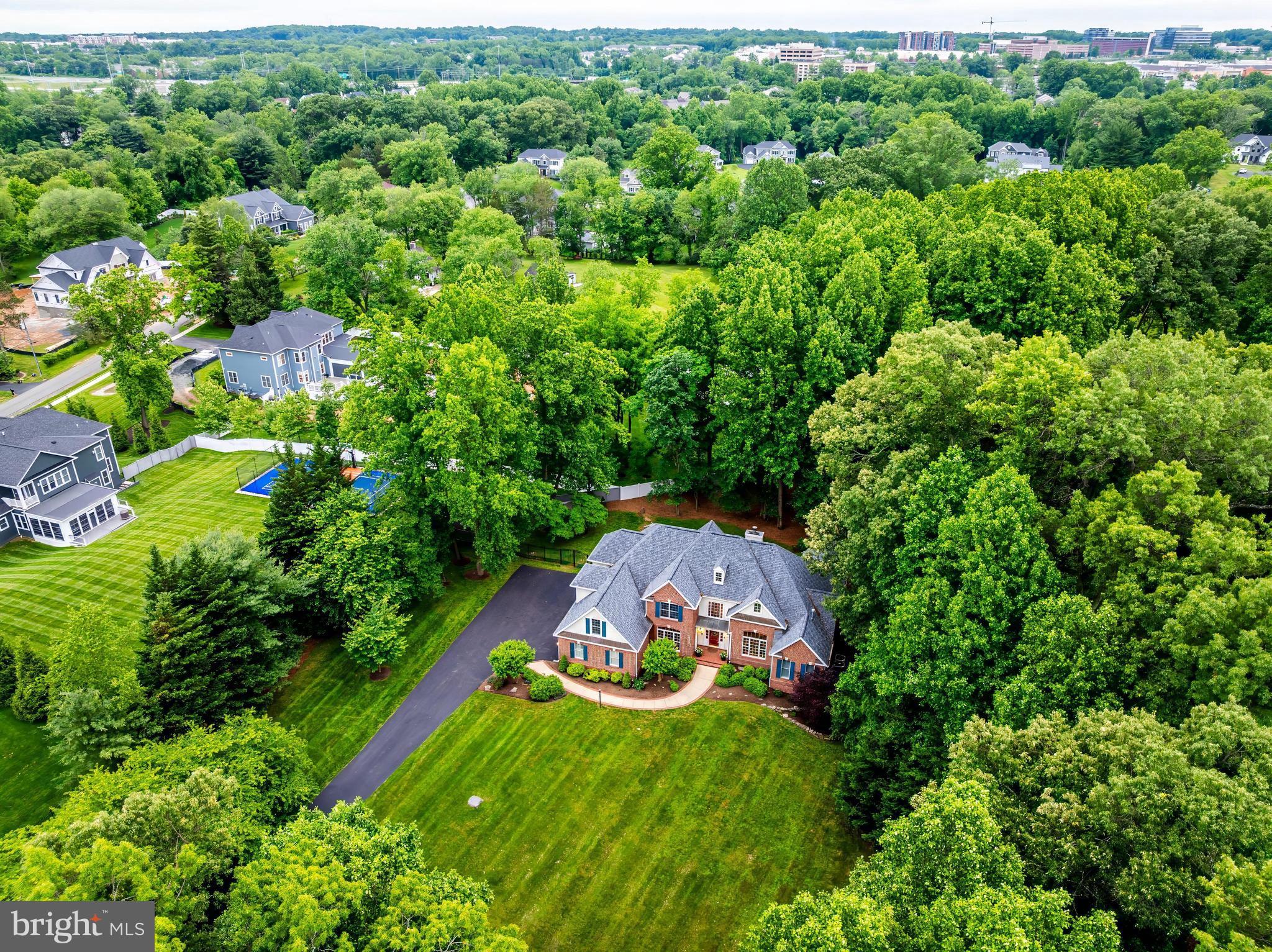 FAIRFAX FARMS - Residential