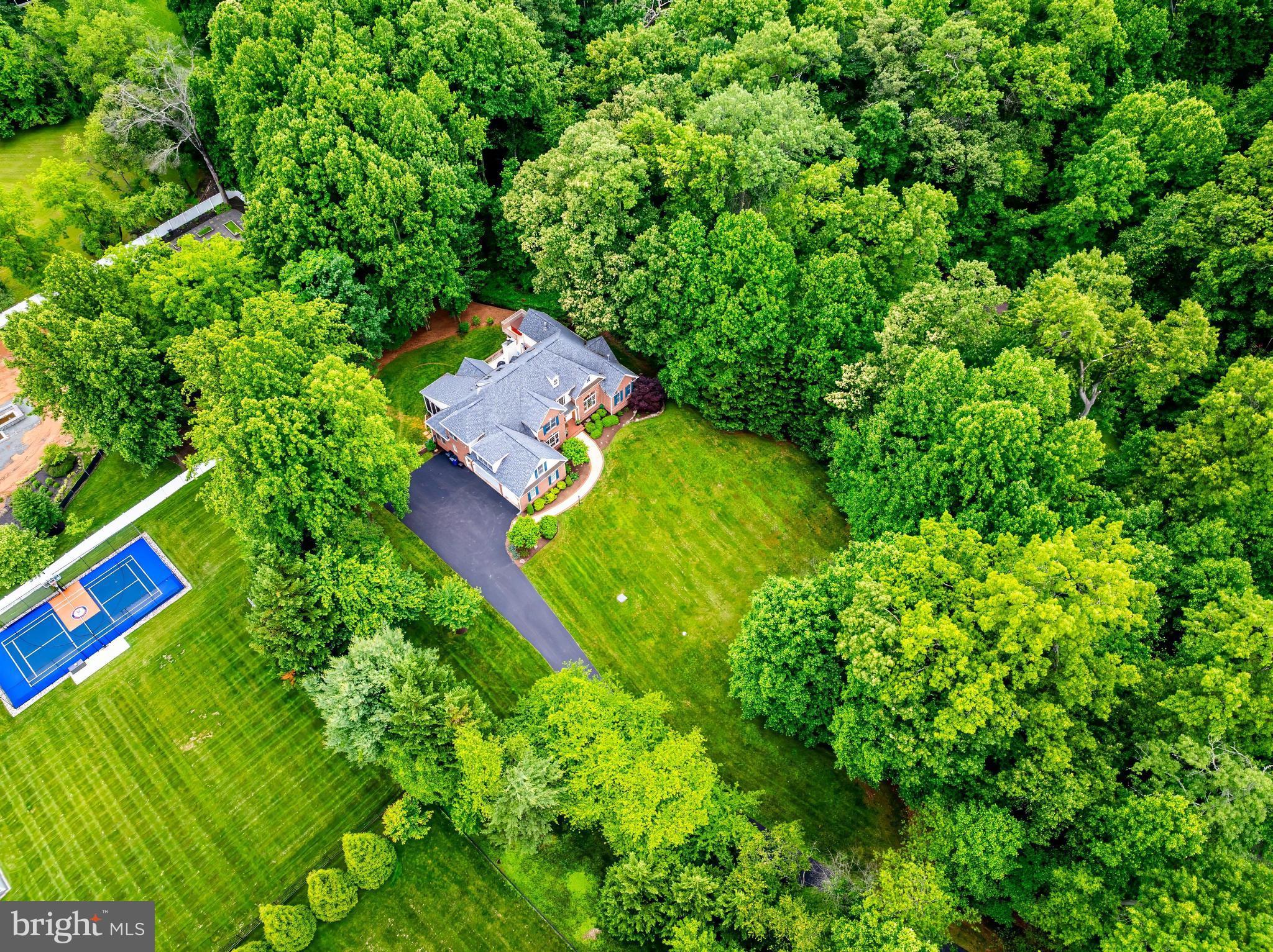 FAIRFAX FARMS - Residential