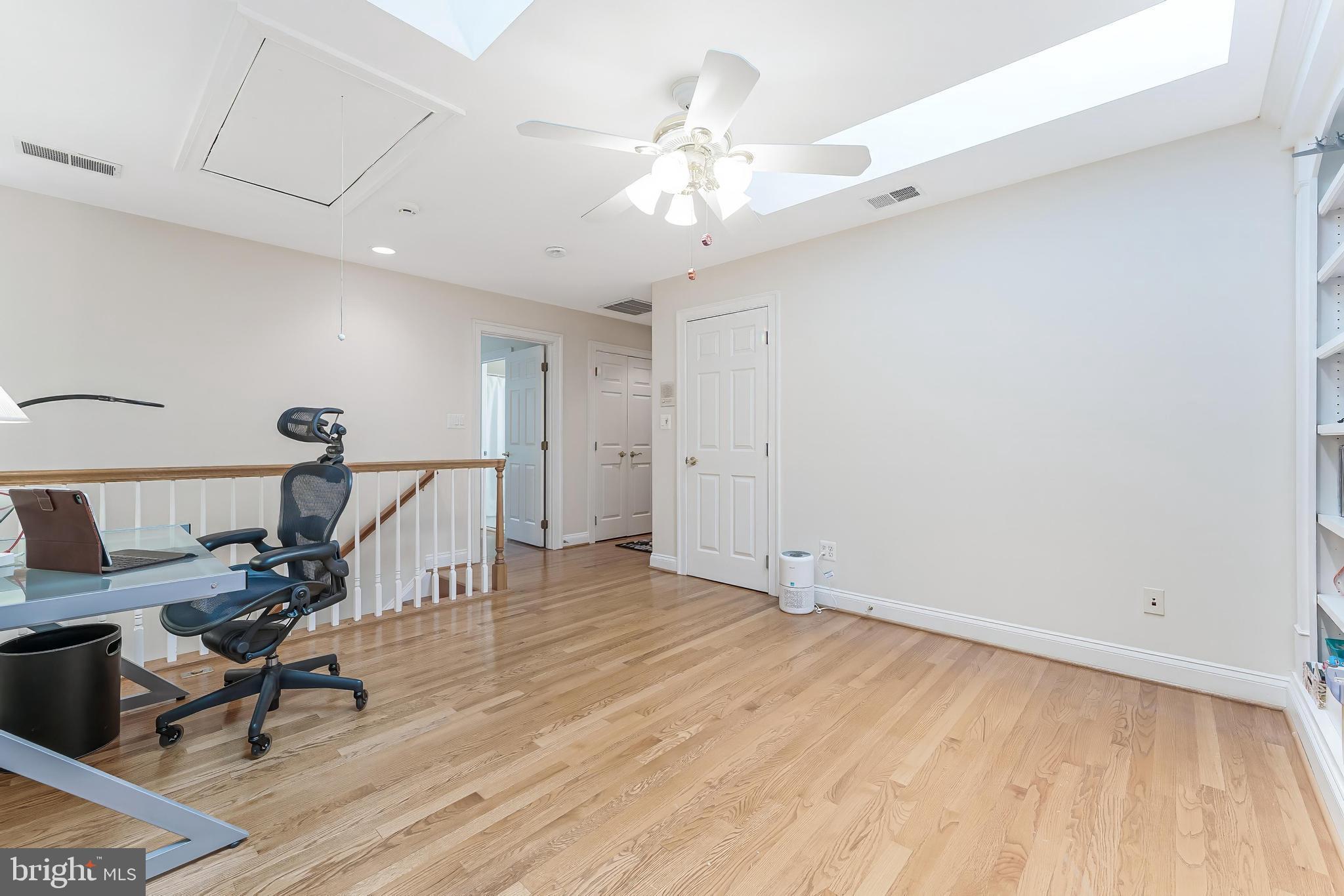 FAIRFAX FARMS - Residential