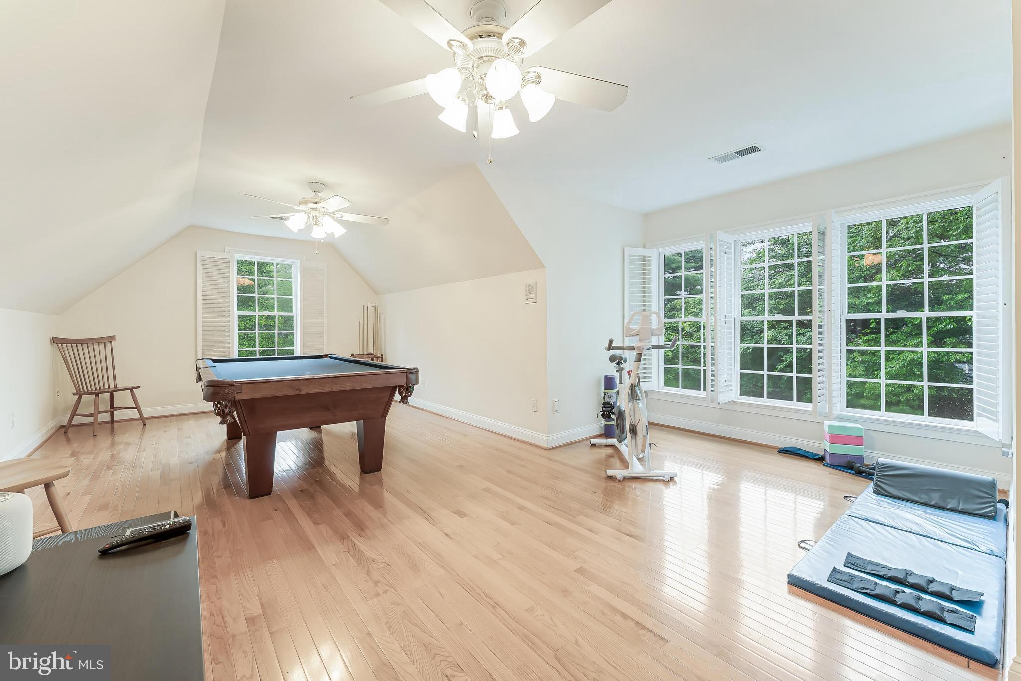 FAIRFAX FARMS - Residential