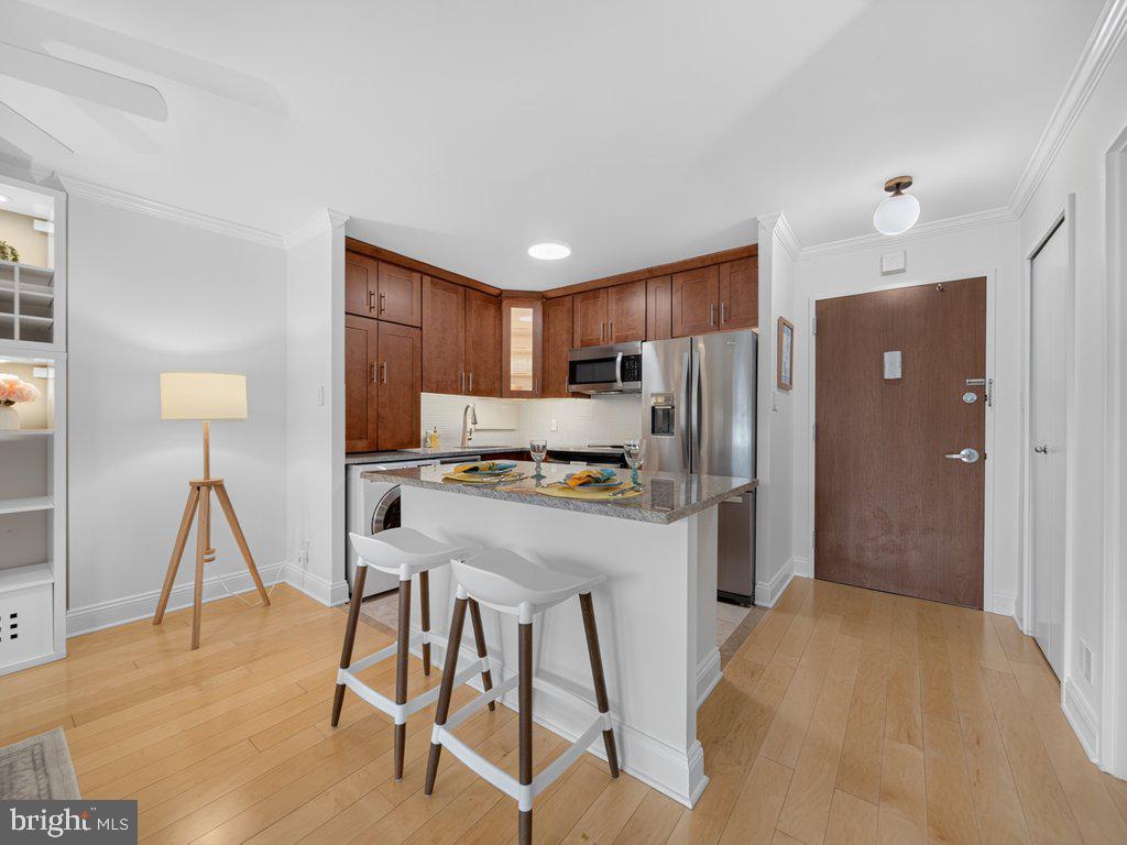 510 N STREET SW N422