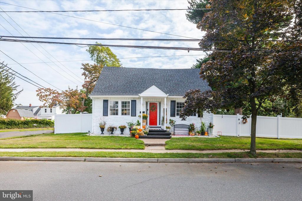 Photo of 445 Tindall Avenue, HAMILTON, NJ 08610 (MLS # NJME2066076)