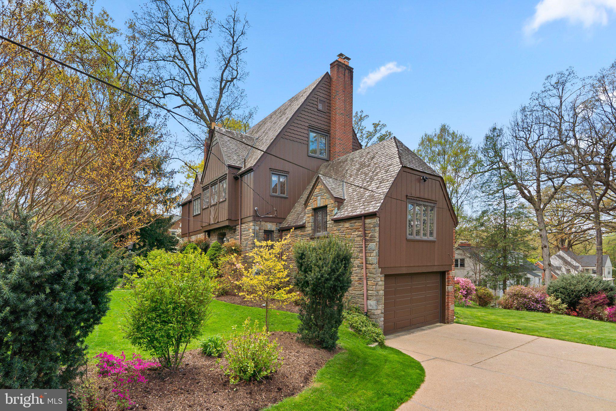 6912 OAKRIDGE ROAD