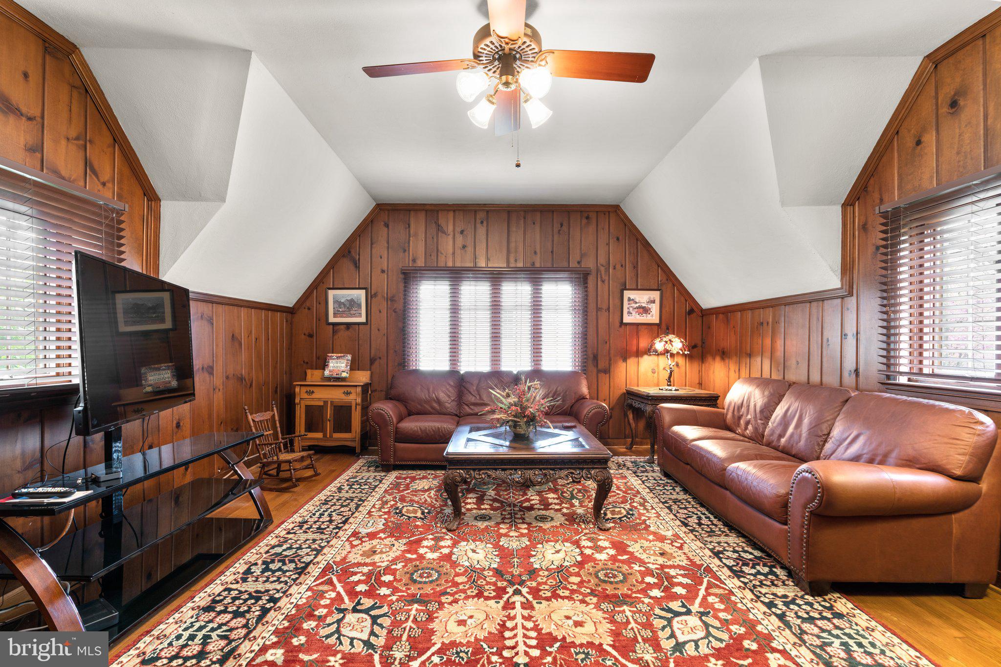 COLLEGE HEIGHTS - Residential