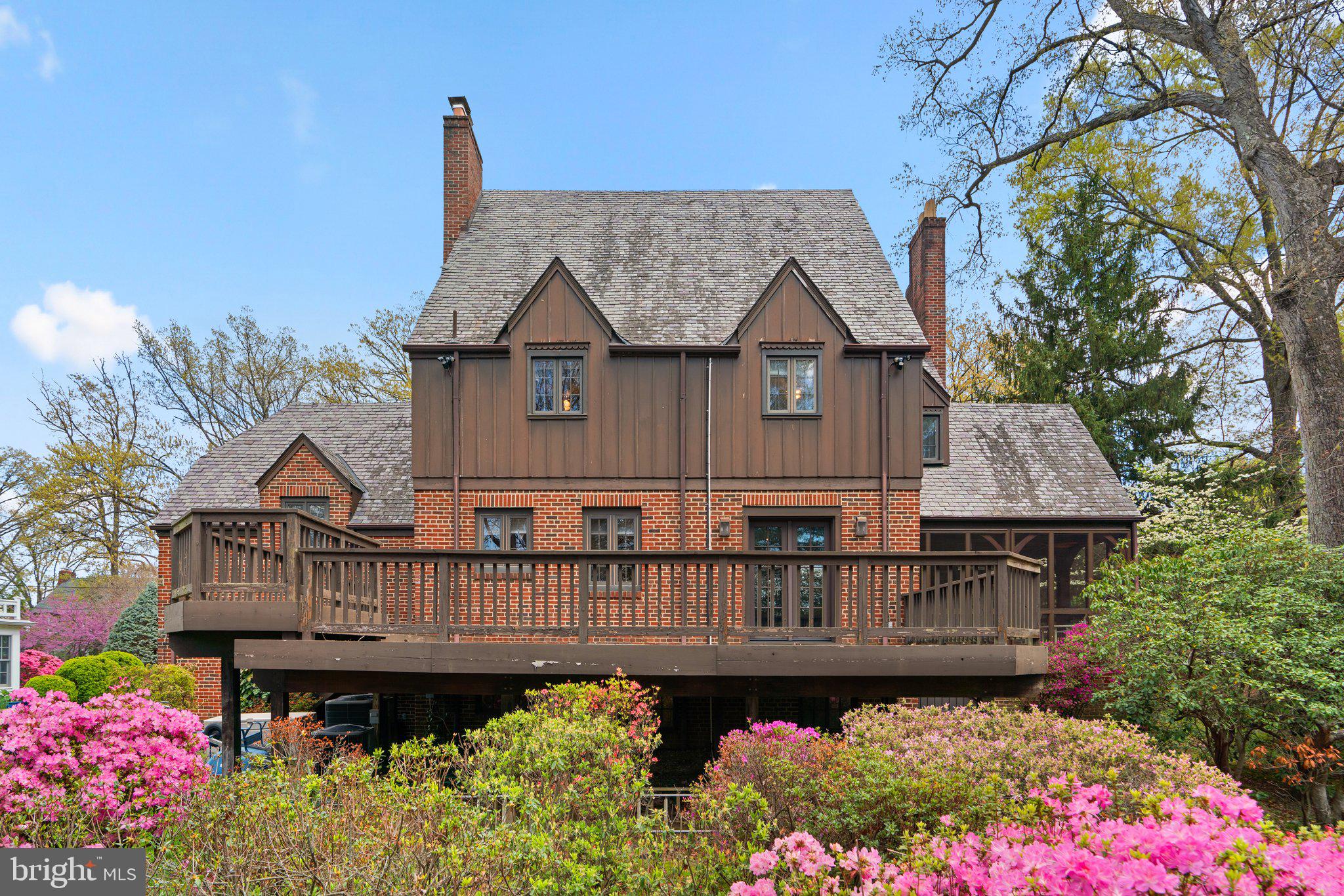 COLLEGE HEIGHTS - Residential