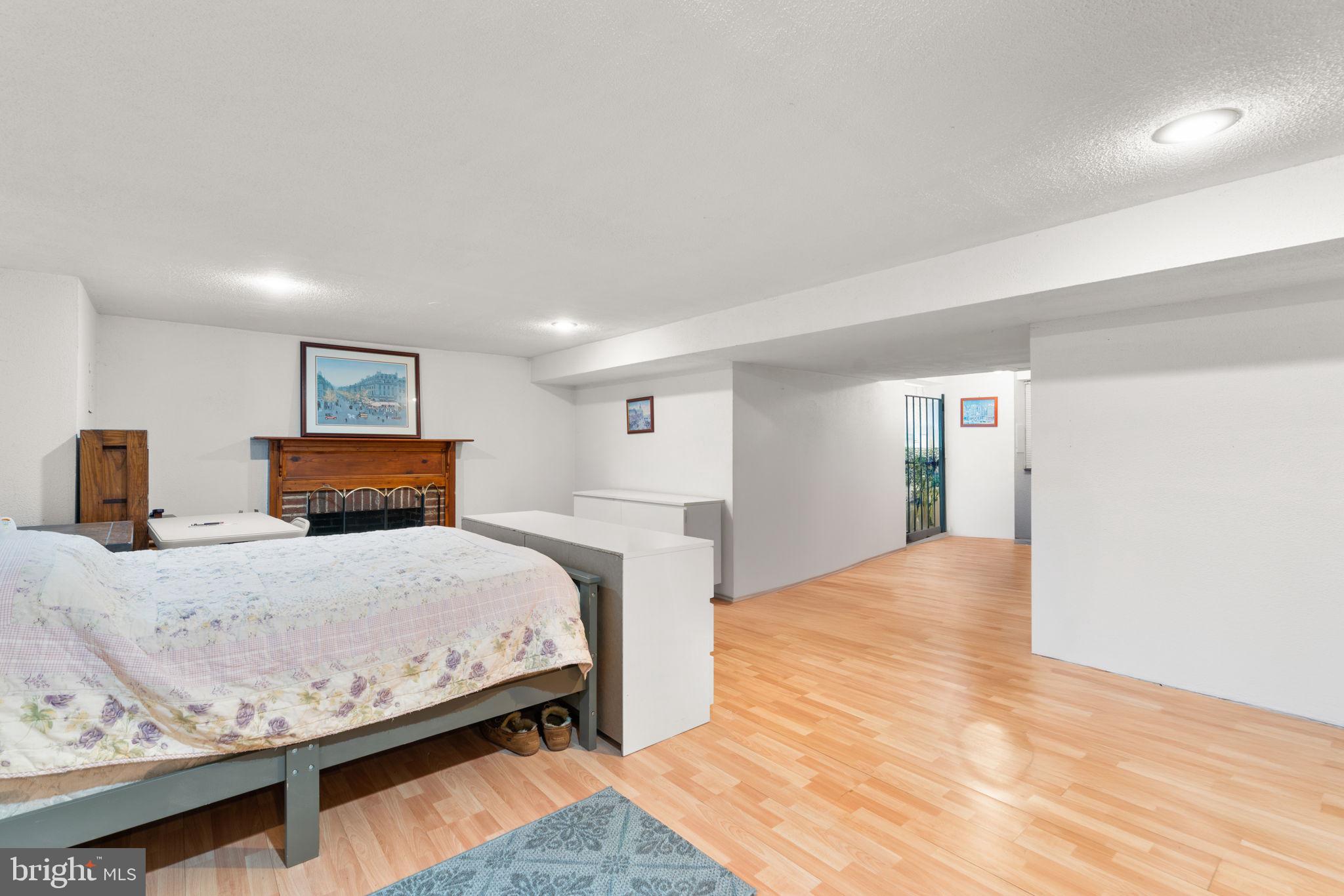 COLLEGE HEIGHTS - Residential