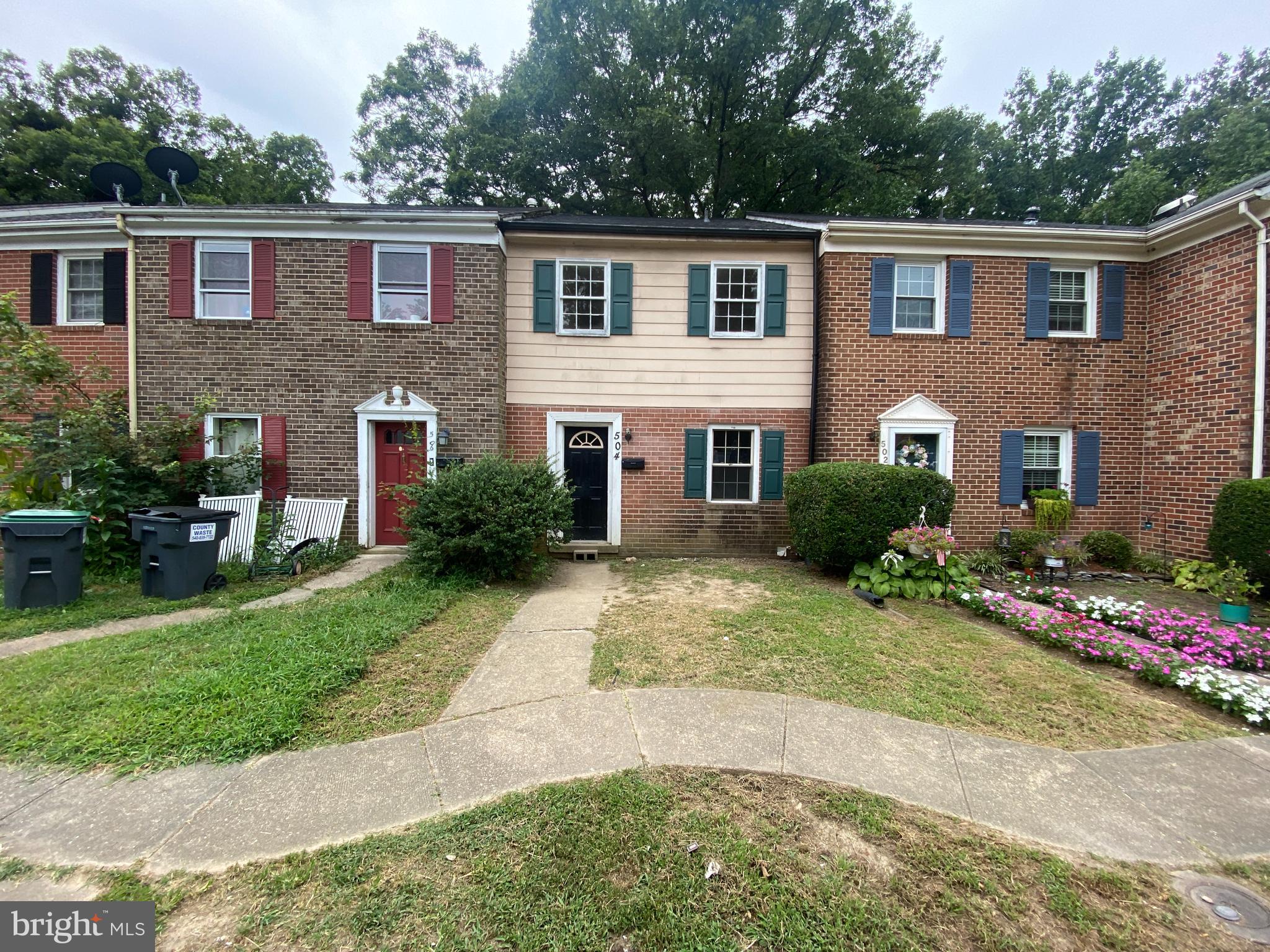 OLDE GREENWICH - Residential Lease