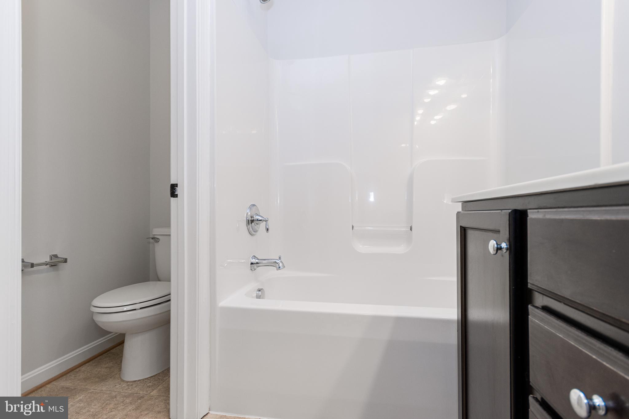 LAKESIDE - Residential