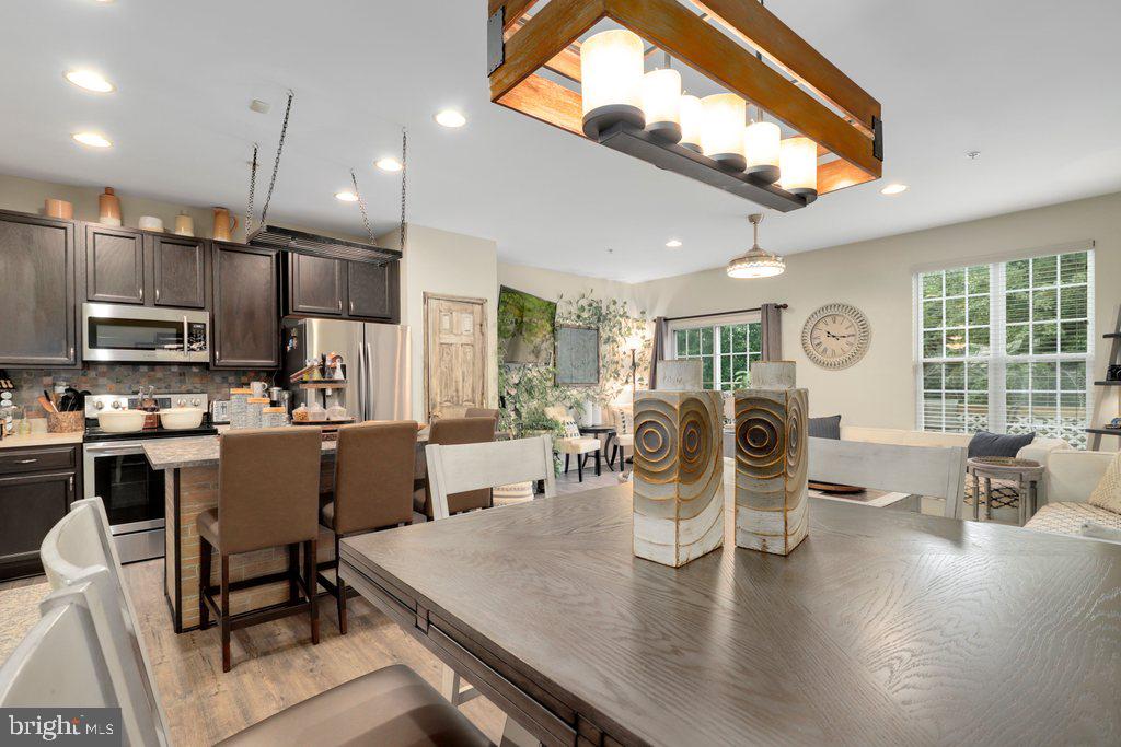 WESTVIEW CORPORATE CENTER - Residential