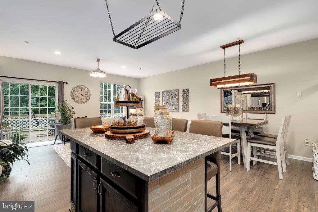 WESTVIEW CORPORATE CENTER - Residential