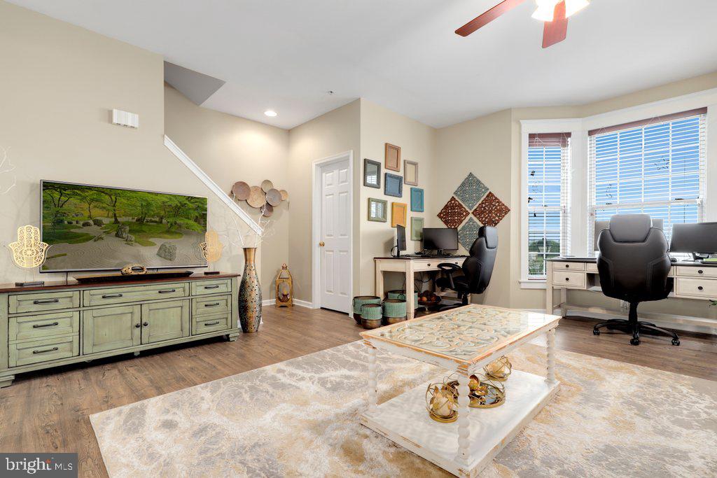 WESTVIEW CORPORATE CENTER - Residential