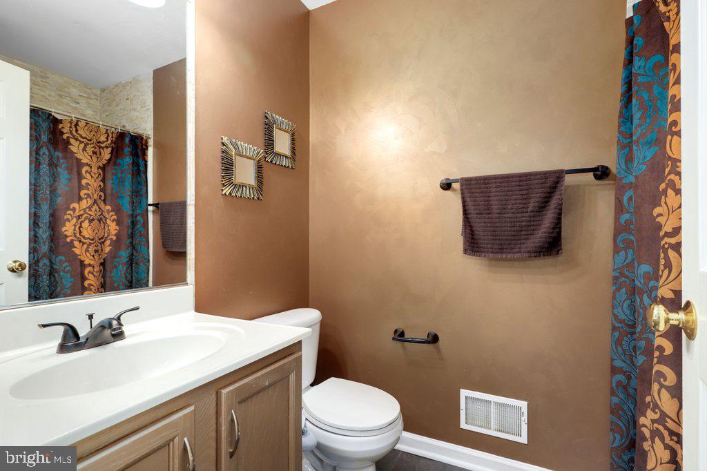 WESTVIEW CORPORATE CENTER - Residential