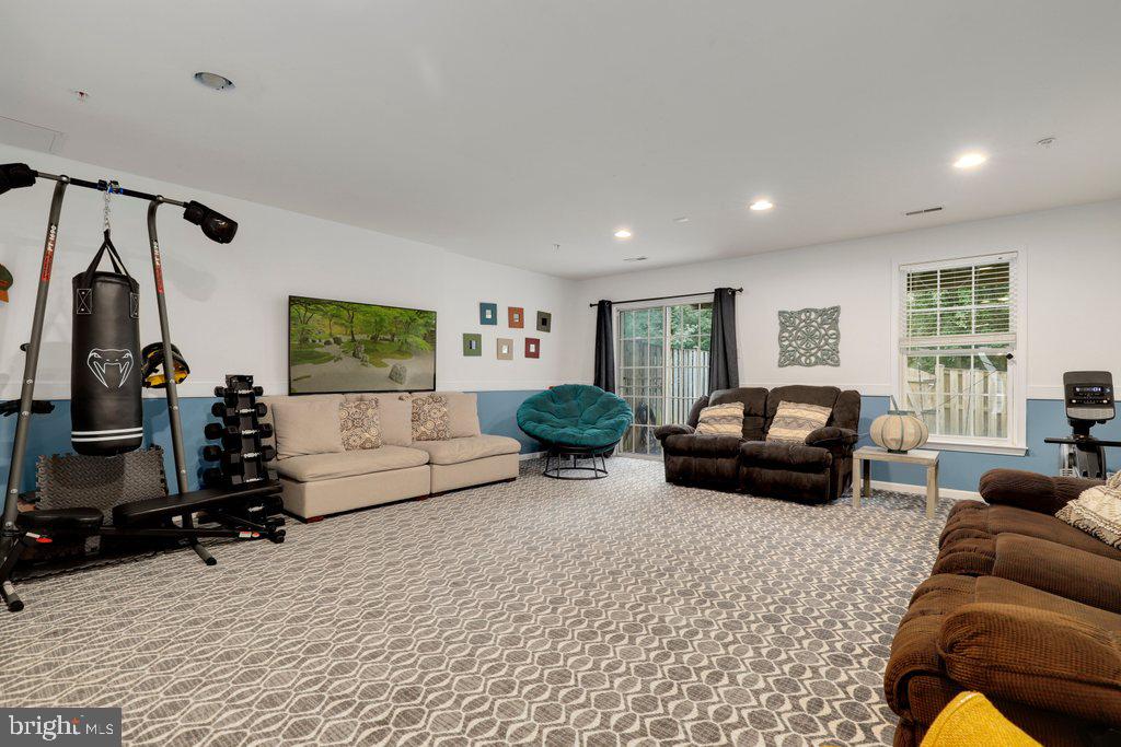 WESTVIEW CORPORATE CENTER - Residential