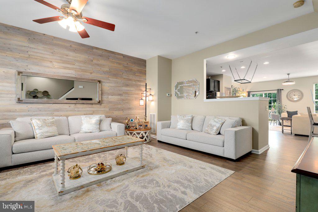 WESTVIEW CORPORATE CENTER - Residential