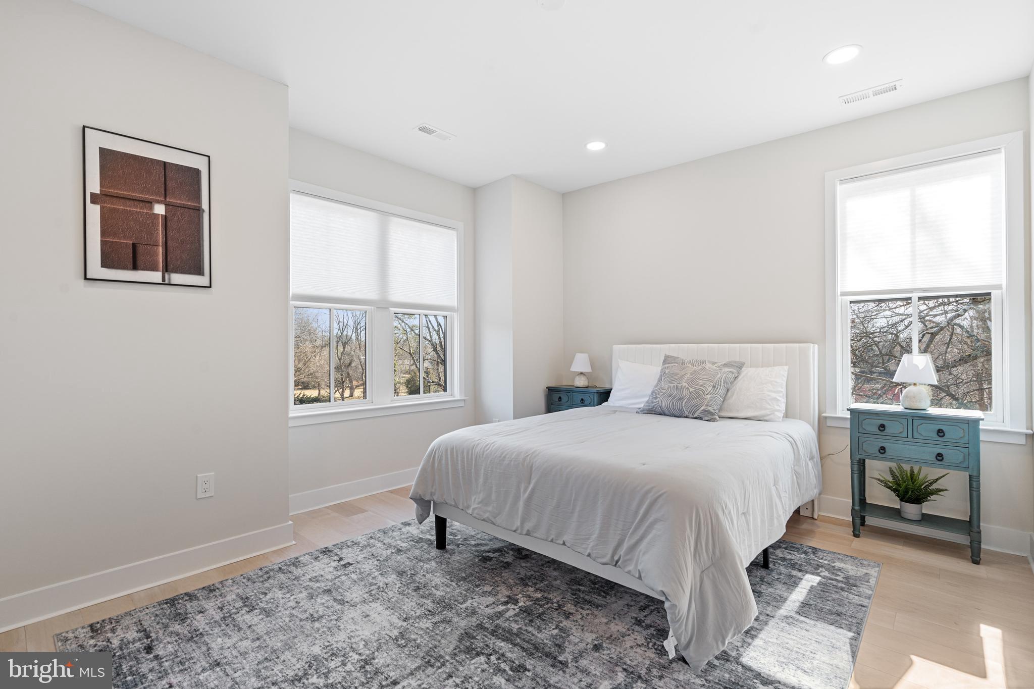 NEWTOWN ESTATES - Residential