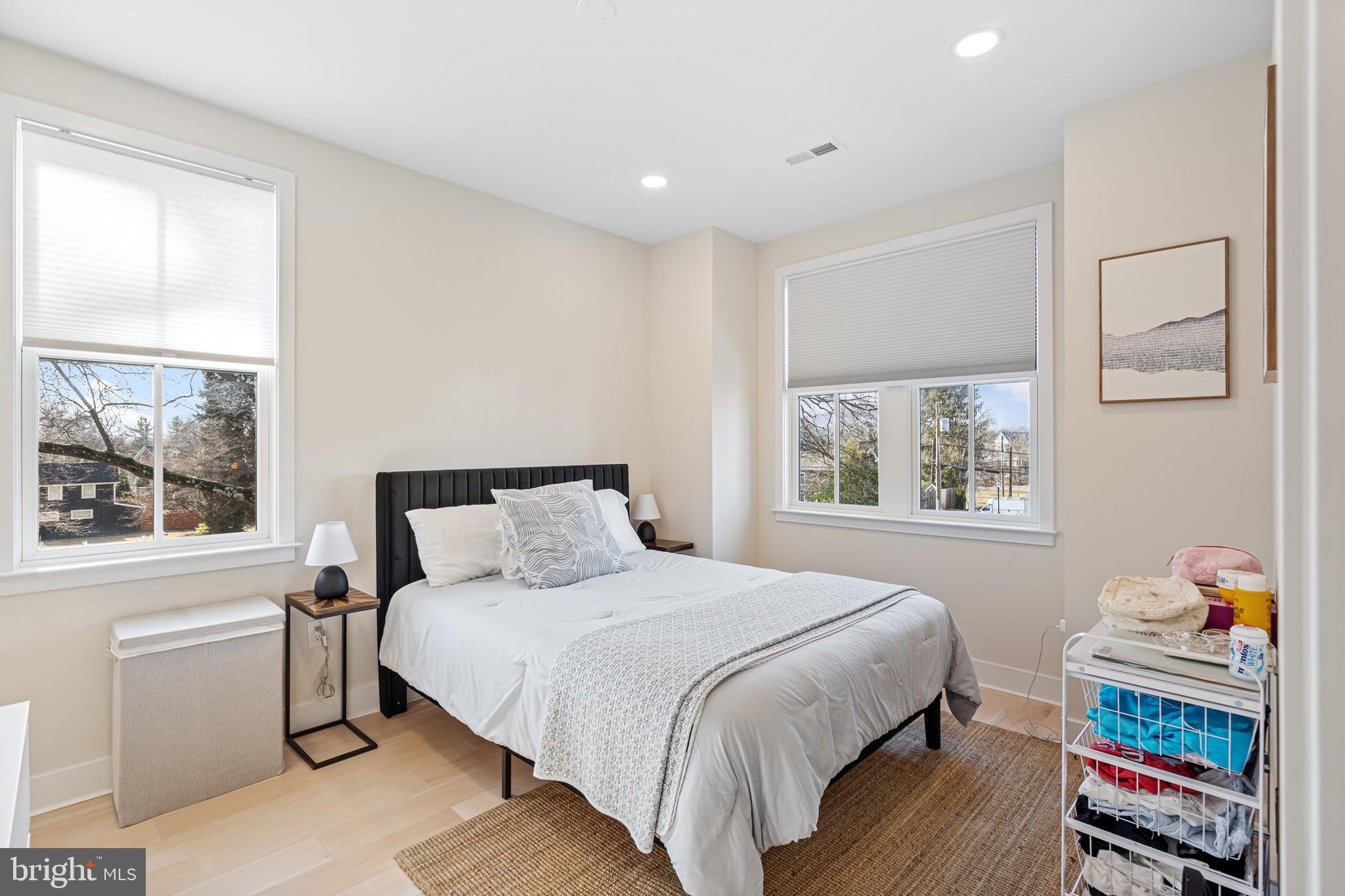 NEWTOWN ESTATES - Residential