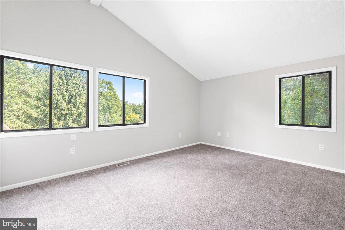 THE WOODS - Residential