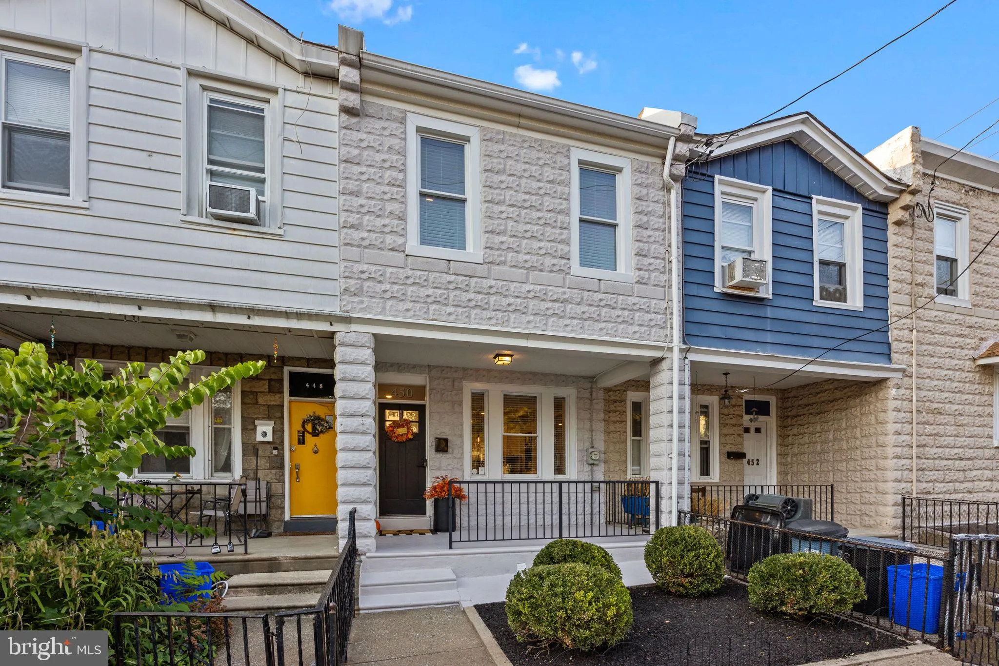 Philadelphia, Pennsylvania 19128, United States, 3 Bedrooms Bedrooms, ,3 BathroomsBathrooms,Residential,Pending,213579