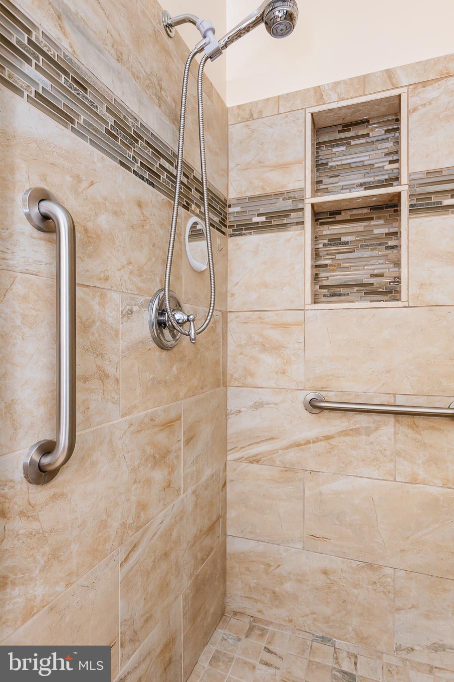 BULLE ROCK - Residential