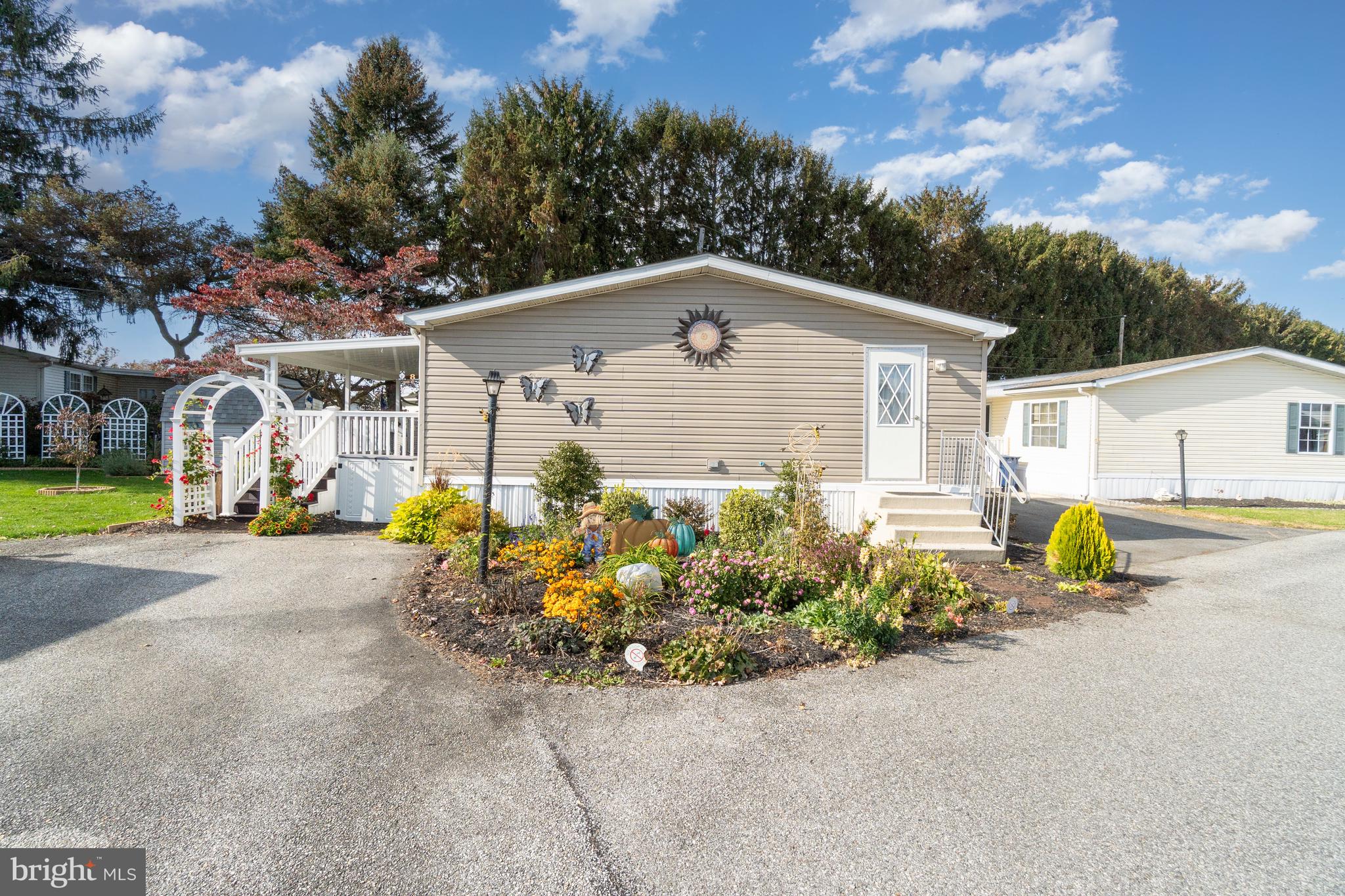 LEACOCK TWP - Residential