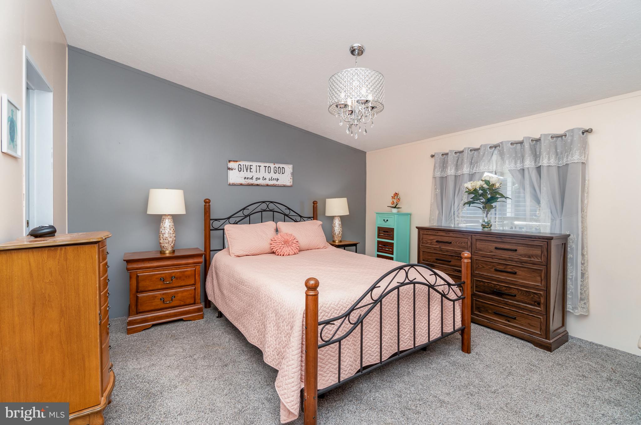 LEACOCK TWP - Residential